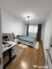 Apartament decomandat,2 camere,et 3 , Damila Capsunarie