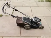 Mașină de tuns iarba pe benzină Gardenline Briggs Stratton