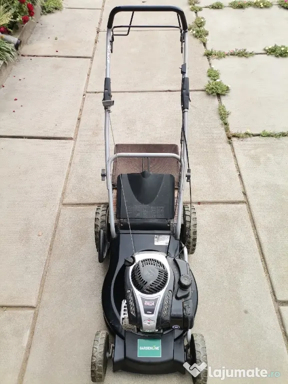Mașină de tuns iarba pe benzină Gardenline Briggs Stratton