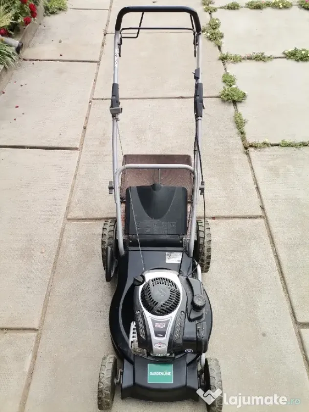 Mașină de tuns iarba pe benzină Gardenline Briggs Stratton