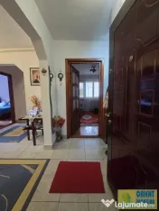 Tomis Nord, Rovere, de vanzare 3 camere, decomandat, gaze
