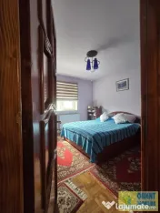 Tomis Nord, Rovere, de vanzare 3 camere, decomandat, gaze