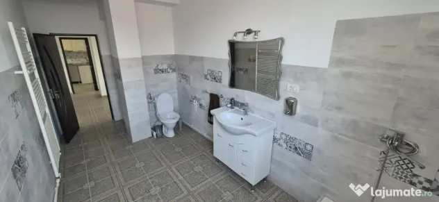Spatiu birou + hale zona Industrială