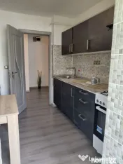 Apartament 2 dec,Maz 2,et 2,mobilat si utilat-400 euro /l 