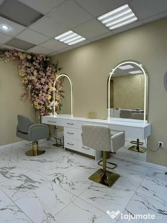 Mobilier la comandă