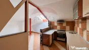 Apartament cu 3 camere de vânzare în zona Rogerius 
