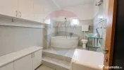 Apartament cu 3 camere de vânzare în zona Rogerius 