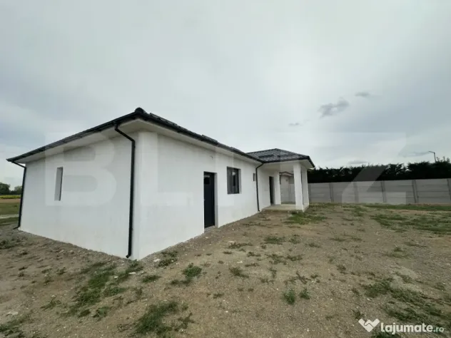 Casă cu garaj, 130 mp, teren 619 mp - zona Cionchesti