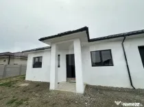 Casă cu garaj, 130 mp, teren 619 mp - zona Cionchesti