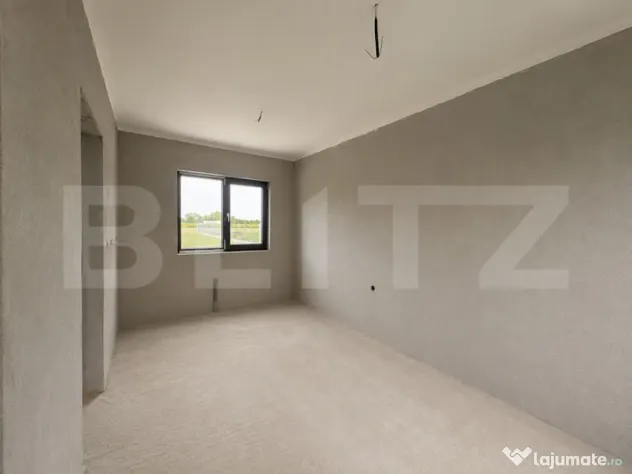 Casă cu garaj, 130 mp, teren 619 mp - zona Cionchesti