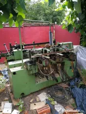 Vând strung semiautomat pentru lemn, stare bună de funcționare