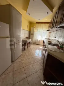 Apartament 2 camere, decomandat, zona Racadau