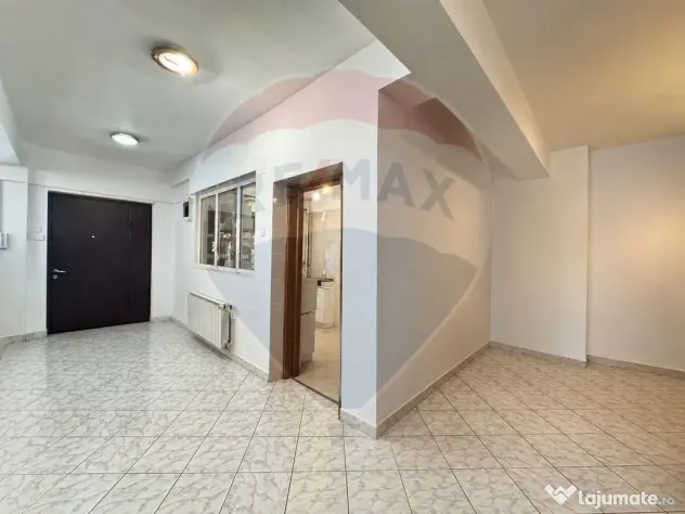 Vilă 314 mp | 6 camere | Curte proprie | Giulești - Pod...