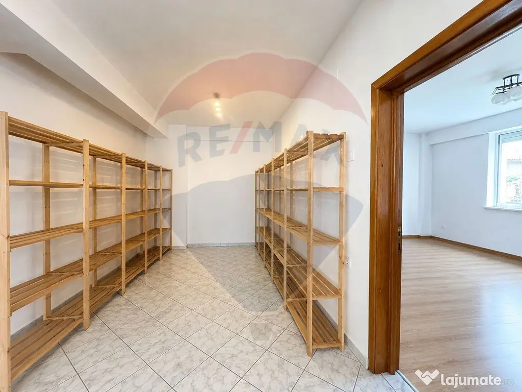 Vilă 314 mp | 6 camere | Curte proprie | Giulești - Pod...