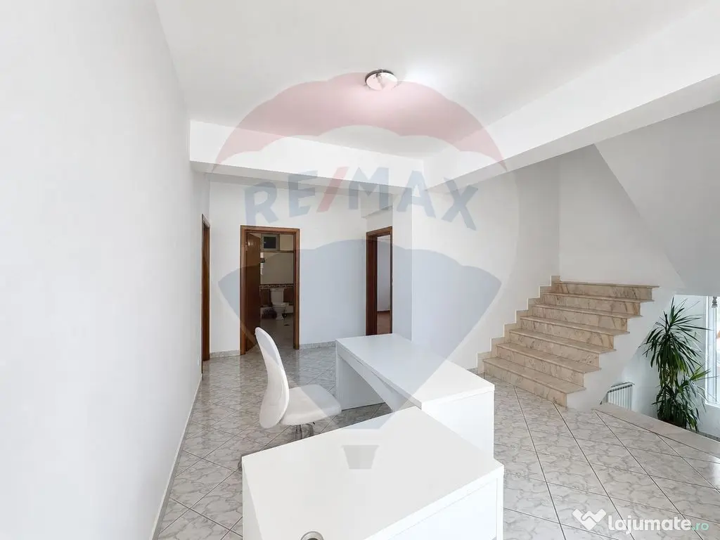 Vilă 314 mp | 6 camere | Curte proprie | Giulești - Pod...
