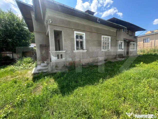 Casa 90 mp, 1100 mp teren, zona Micro 5 , ultracentral