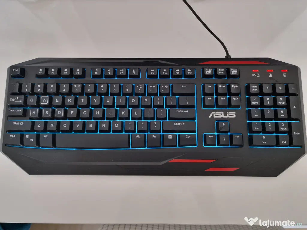 Tastatura gaming Asus in stare foarte buna