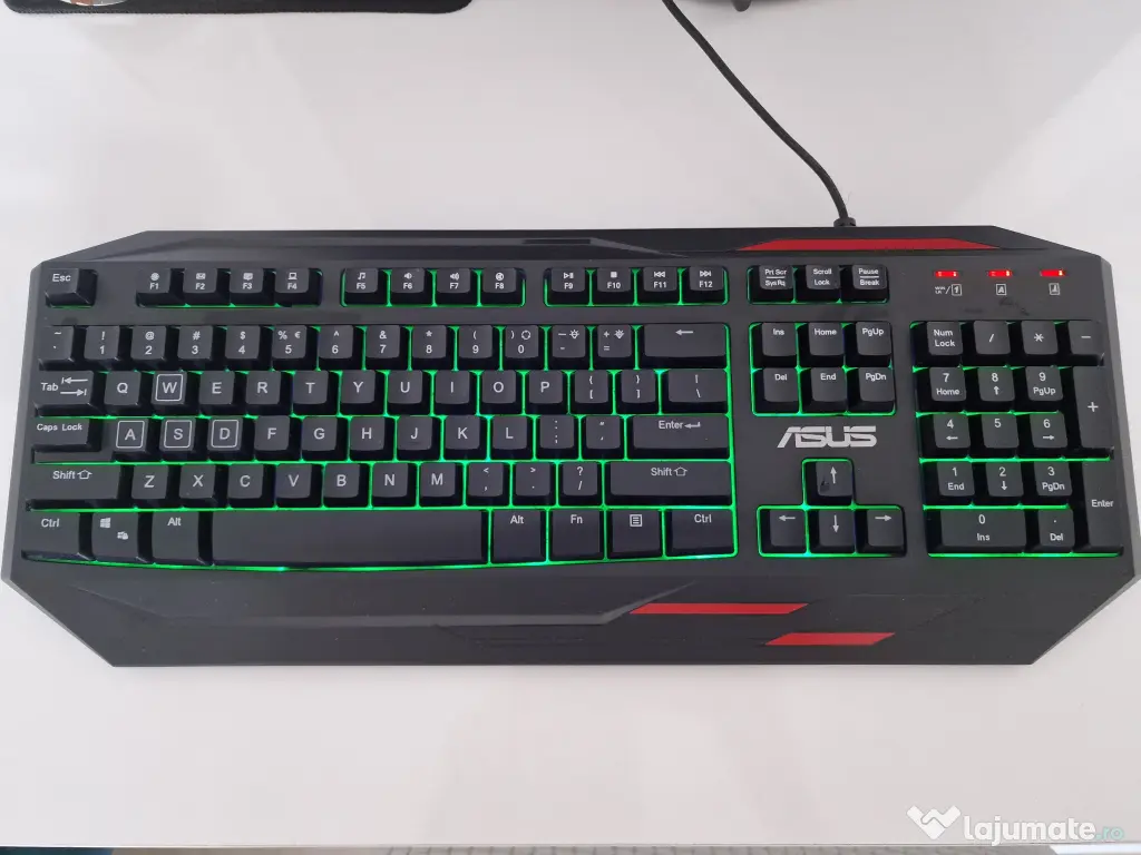 Tastatura gaming Asus in stare foarte buna