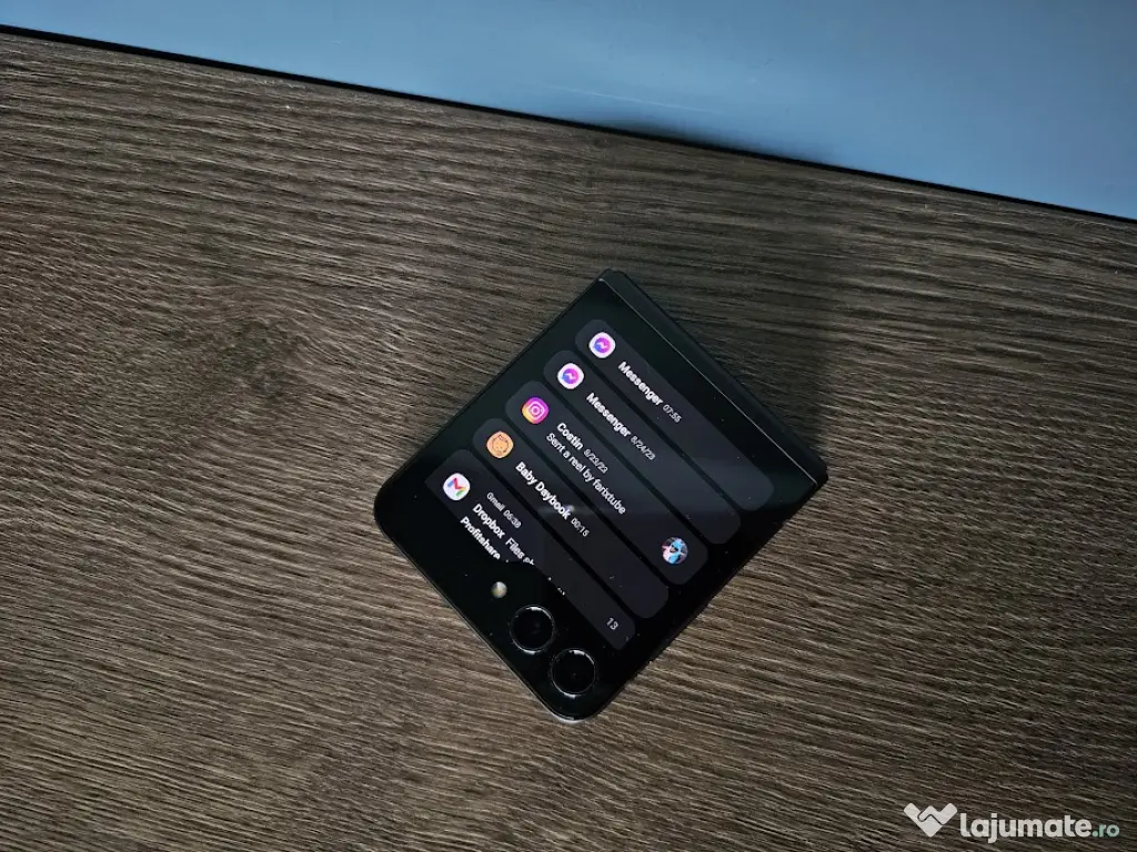 Vand Samsung Z Flip5
