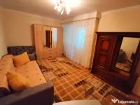 Inchiriez apartament 2 camere decomandate