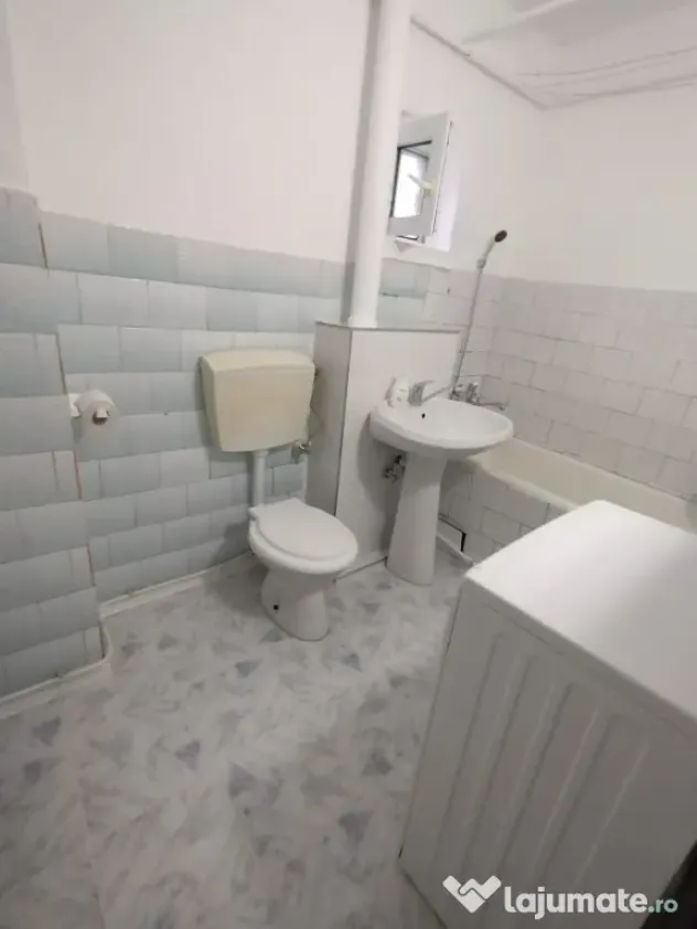 Inchiriez apartament 2 camere decomandate
