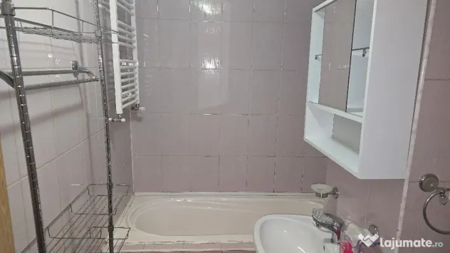 Inchiriez apartament 2 camere decomandat in Deva, M. Averescu et. 1