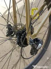 Bicicletă - frâne hidraulice 
