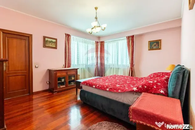 Casă de vânzare | PIPERA/ Teren 3300mp - Voluntari (Bucuresti-Ilfov)