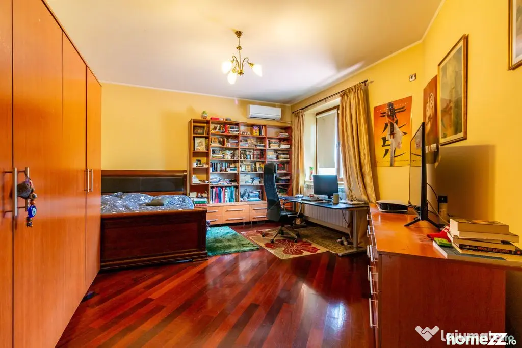 Casă de vânzare | PIPERA/ Teren 3300mp - Voluntari (Bucuresti-Ilfov)