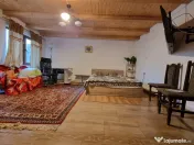 Ai un vis? Avem scena! Spațiu de închiriat la casă, curt 