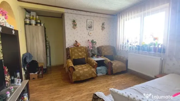 Apartament 3 camere, 2 bai in Deva, zona Gojdu