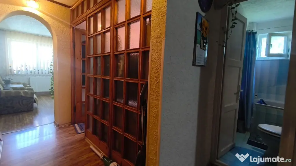 Apartament 3 camere, 2 bai in Deva, zona Gojdu