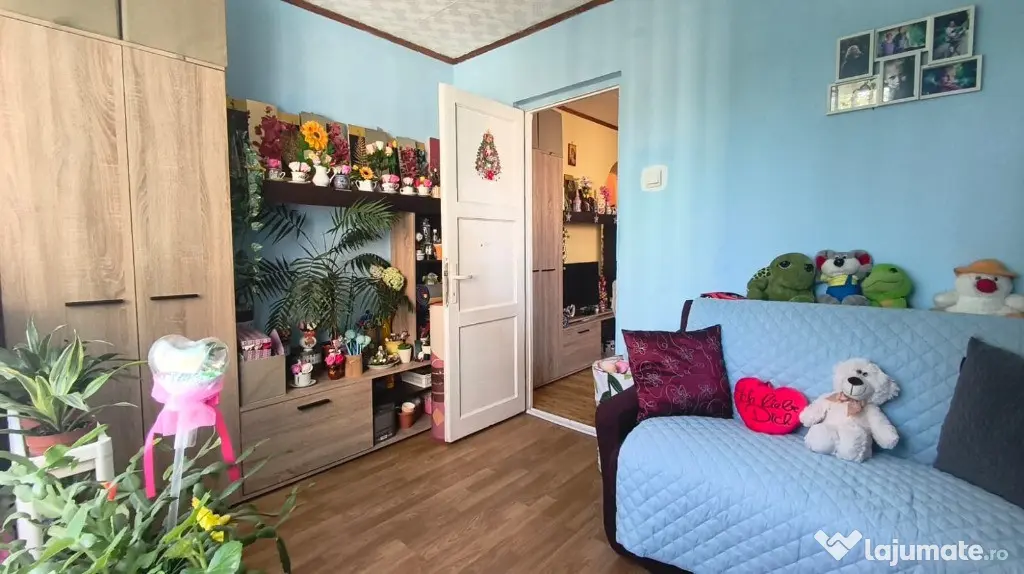Apartament 3 camere, 2 bai in Deva, zona Gojdu