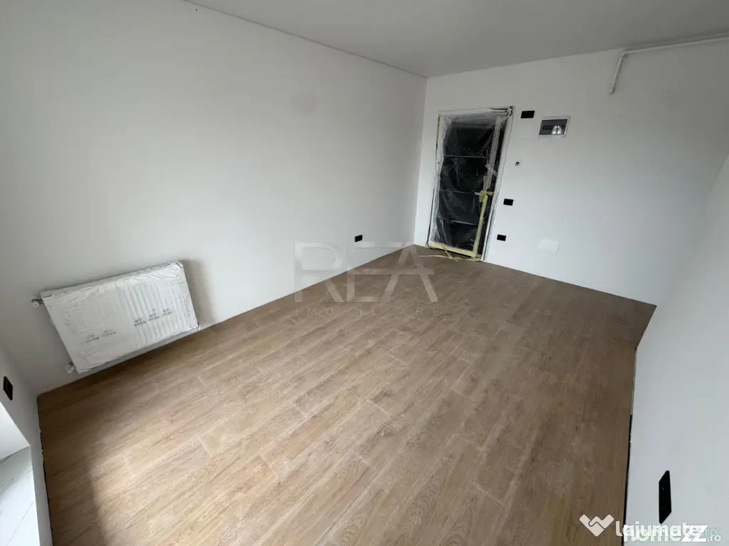 2 Camere Vedere Panoramică Sud-Est, Ansamblu Nou Titan, Fin - Bucuresti (Bucuresti-Ilfov)