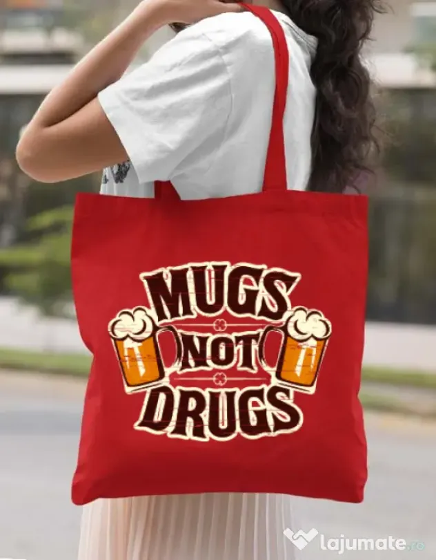 Sacosa din panza Mugs not drugs Rosu