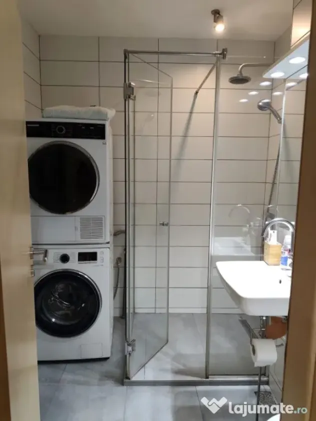 Republicii, 2 camere, decom., etaj 1