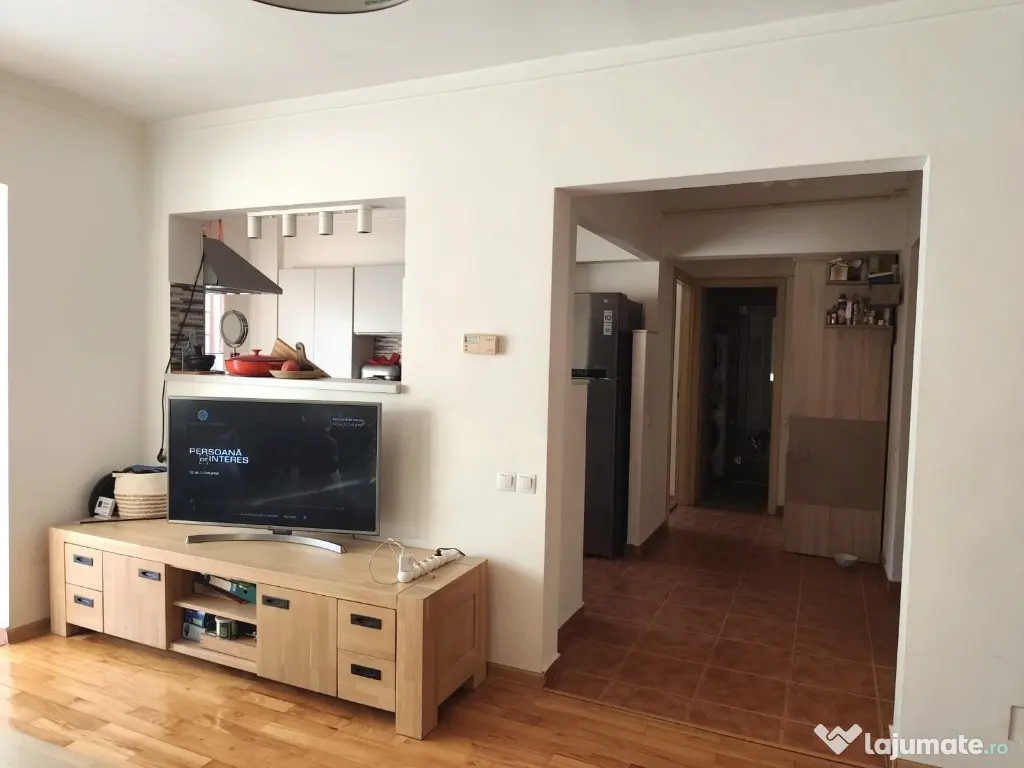 Republicii, 2 camere, decom., etaj 1