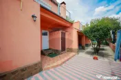 Casă / Vilă cu 5 camere de vânzare, Cartier Episcopia
