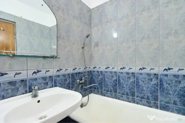 Apartament 2 camere decomandat parter Războieni