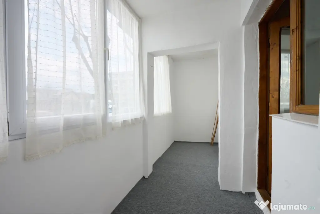 Apartament 2 camere decomandat parter Războieni