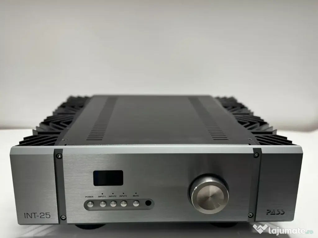 Pass Labs Int-25