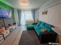 Vând apartament cu 3 camere decomandate in centrul oraș...