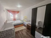 Vând apartament cu 3 camere decomandate in centrul oraș... 