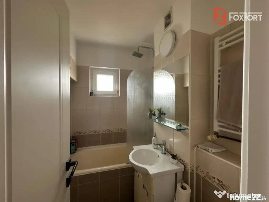 Apartament cu 5 camere, 95 mp utili - zona Fortuna - Arad (Arad)