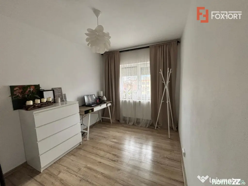 Apartament cu 5 camere, 95 mp utili - zona Fortuna - Arad (Arad)