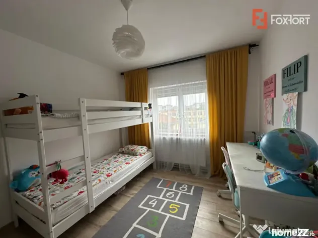 Apartament cu 5 camere, 95 mp utili - zona Fortuna - Arad (Arad)