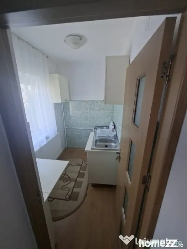 Garsonieră, mobilată si utilată, Rovine - Craiova (Dolj)