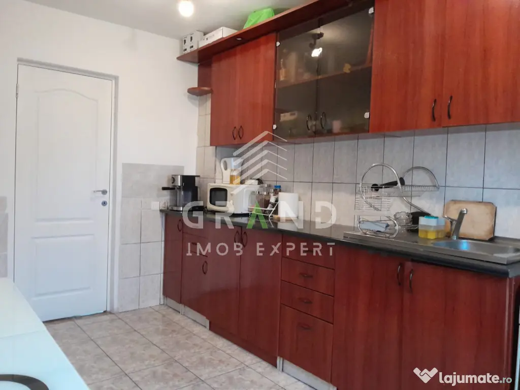 Apartament 3 camere de vanzare, 2 bai, ZORILOR