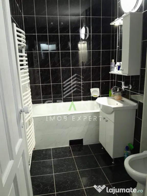 Apartament 3 camere de vanzare, 2 bai, ZORILOR