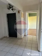 Apartament 3 camere decomandat Piața Rogerius 